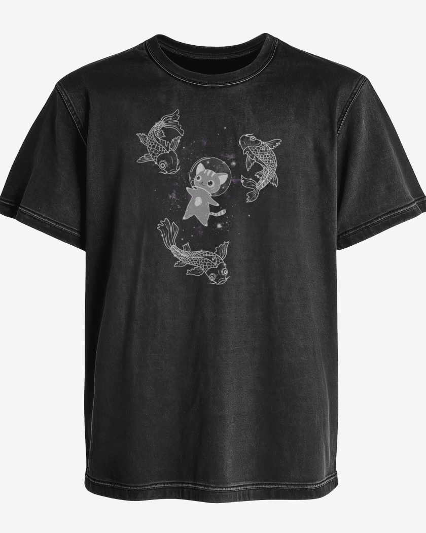 Polera desgastada Negro de Gatito en el espacio con pesces 