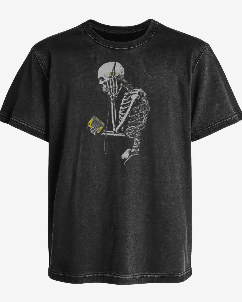 Polera desgastada Negro de Skull walkman