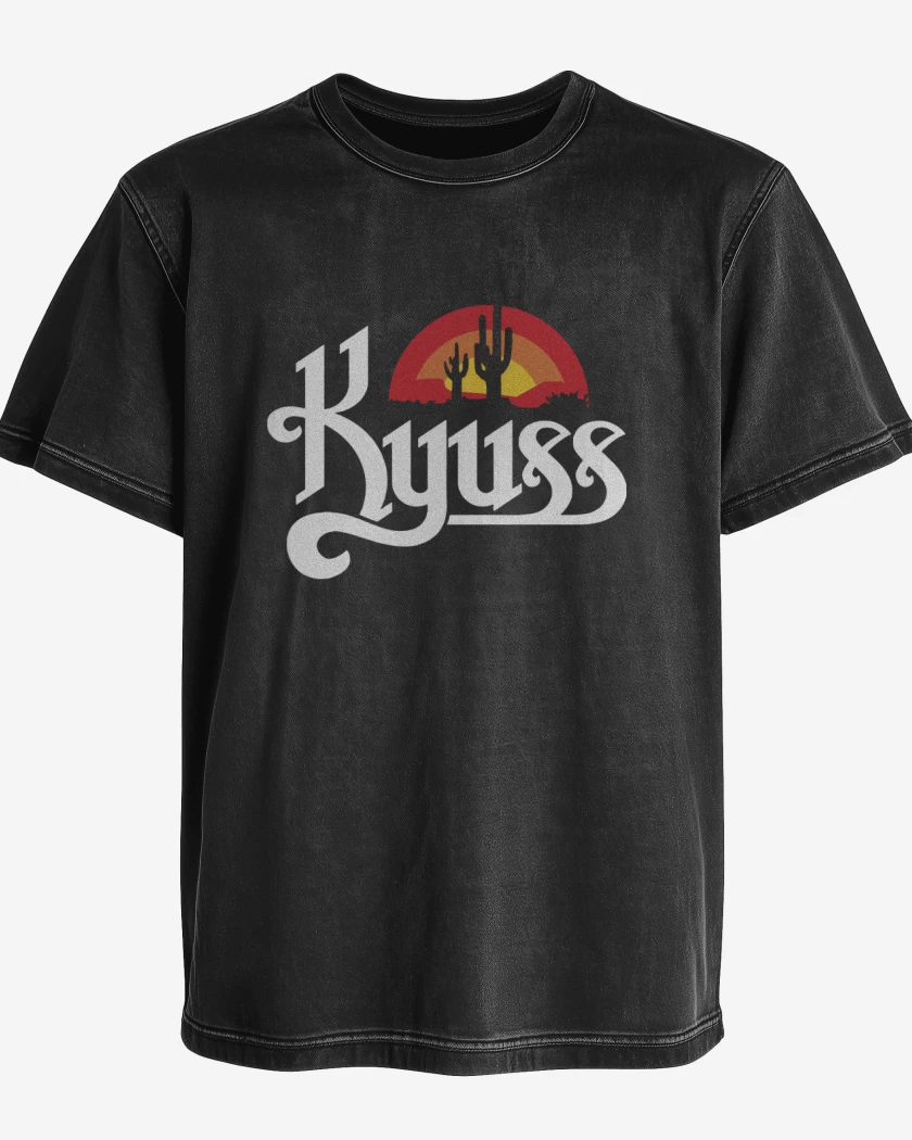 Polera desgastada Kyuss