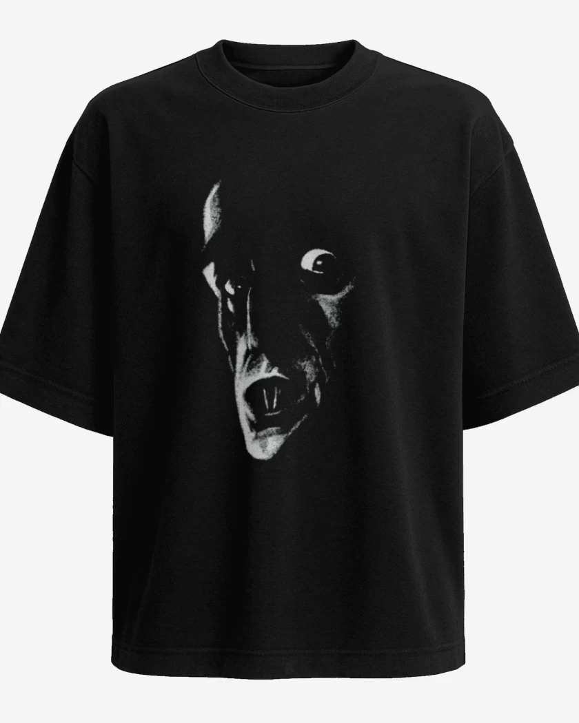 Polera Oversize Negro de El nosferatu