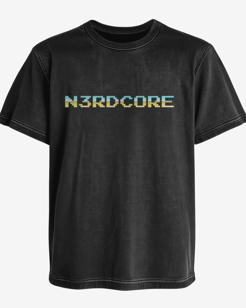 Polera desgastada Nerdcore