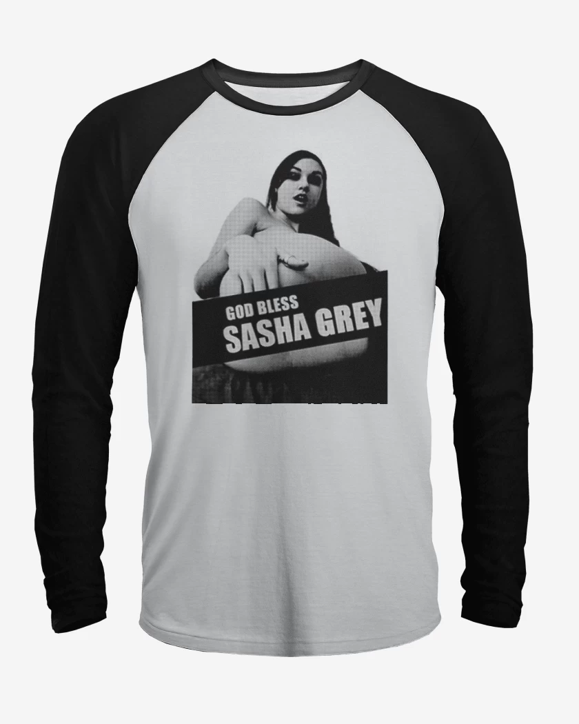 Polera Raglan God bless sasha grey 2
