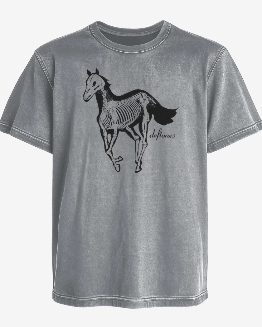 Polera desgastada Deftones pony