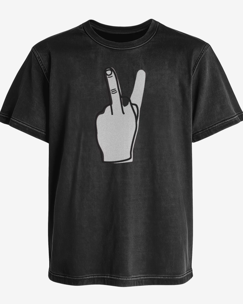 Polera desgastada Amor y Fuck 