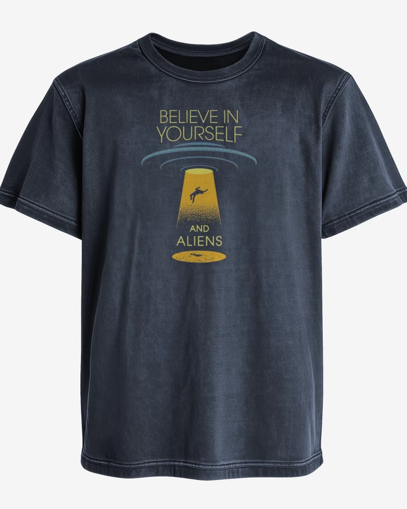 Polera desgastada Azul Marino de Believe in aliens