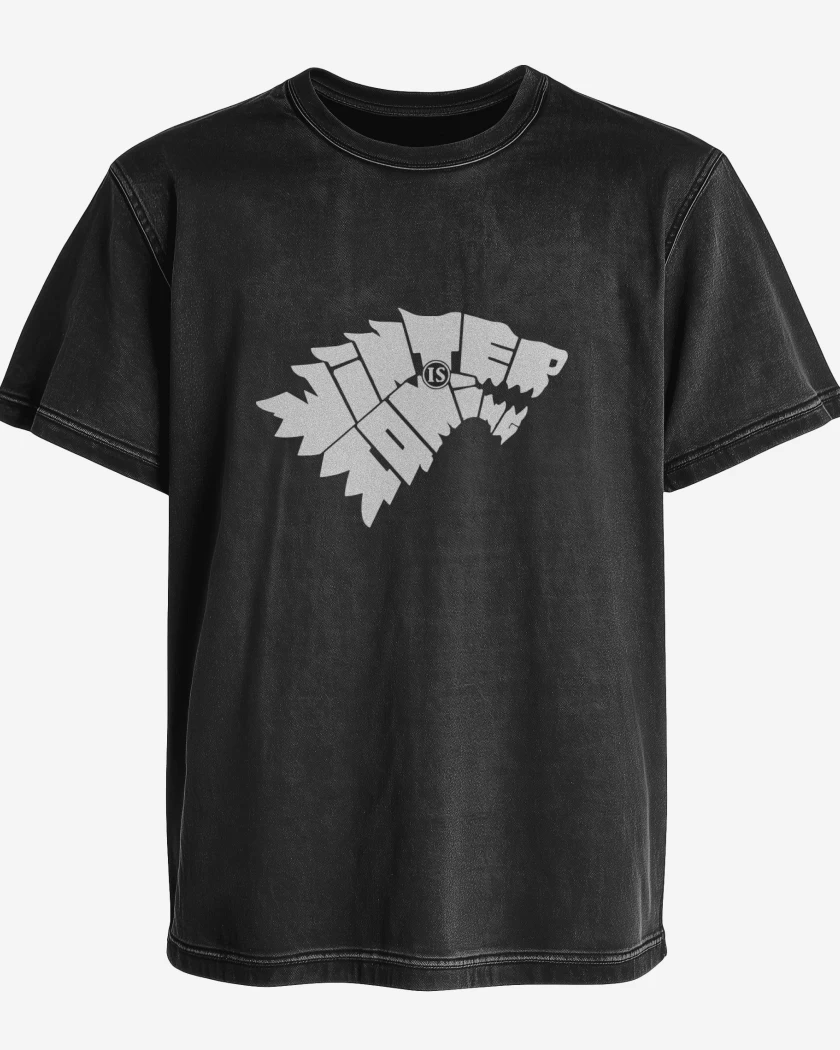 Polera desgastada Negro de GOT - Winter Is Coming Letras
