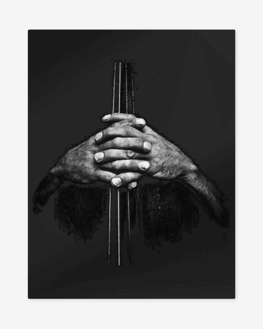 Print metalico Negro de contrabajo manos 