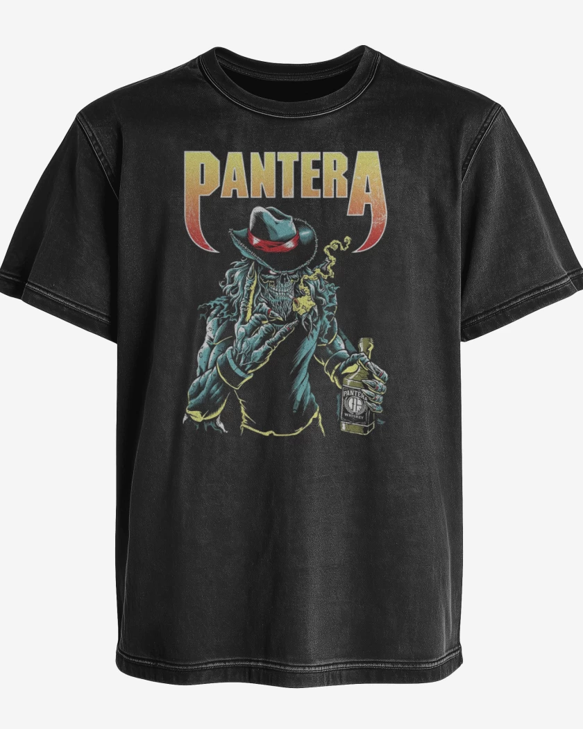 Polera desgastada Negro de Pantera skull