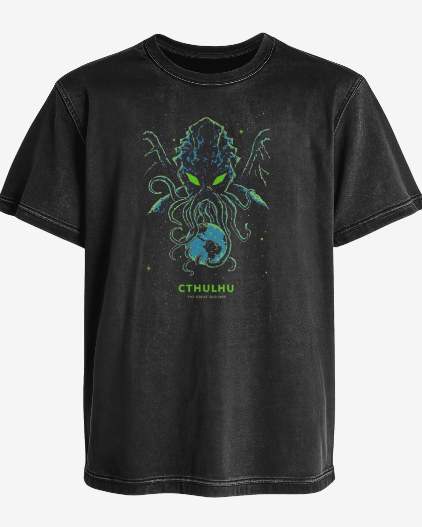 Polera desgastada The great old one