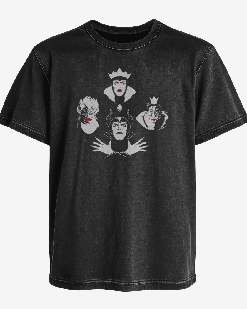 Polera desgastada Evil queens rhapsody