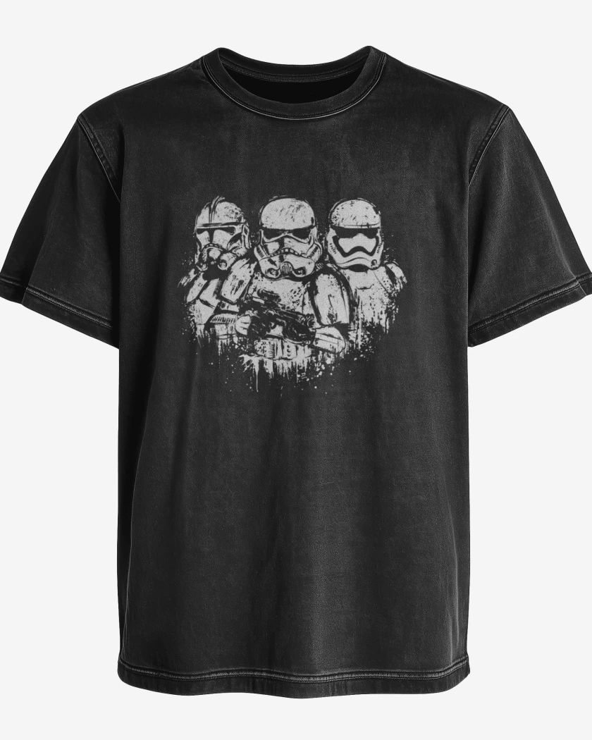 Polera desgastada Negro de Imperial troopers 3