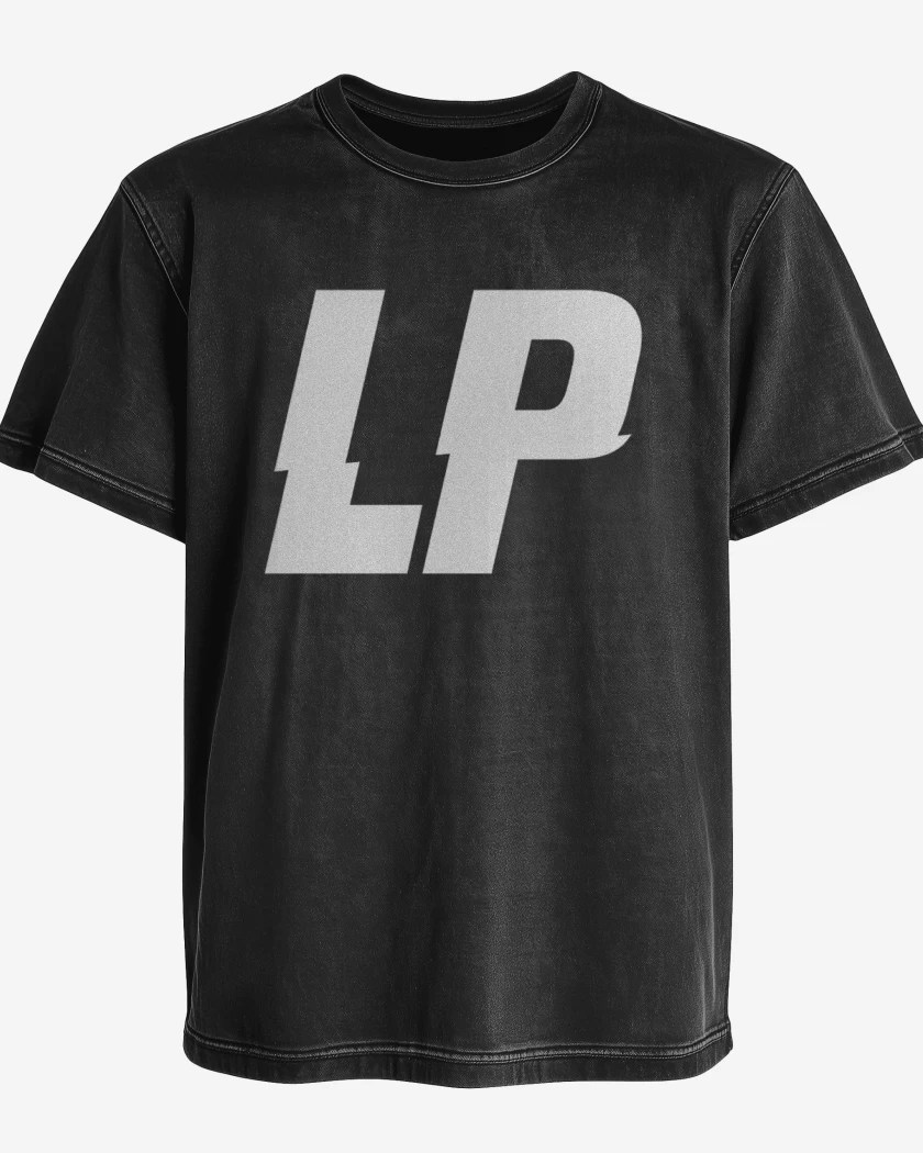 Polera desgastada Negro de Laura Pergolizzi