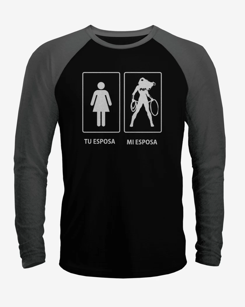 Polera Raglan Negro / Negro Heather de Tu esposa...