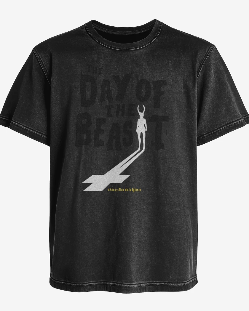 Polera desgastada The day of the beast