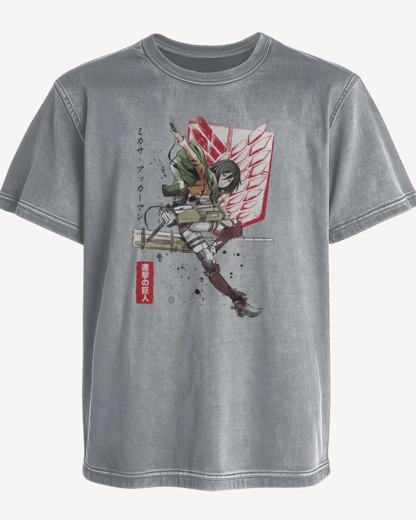 Polera desgastada Mikasa Ackerman