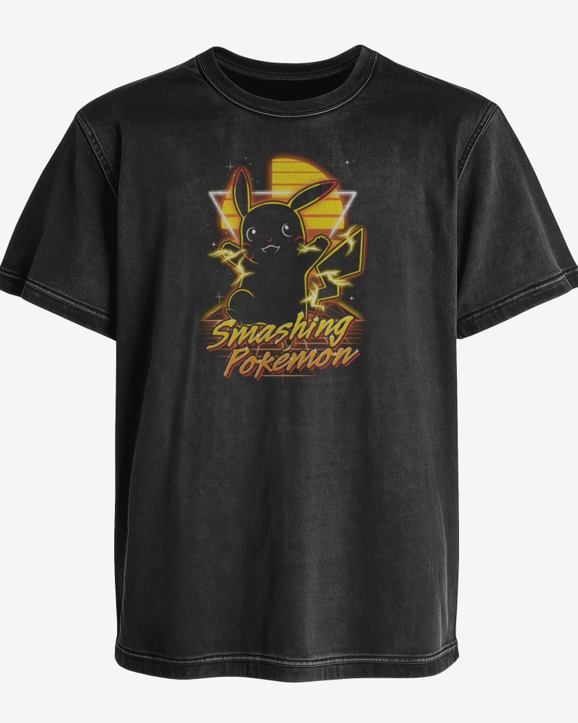 Polera desgastada Negro de Smashing pokemon