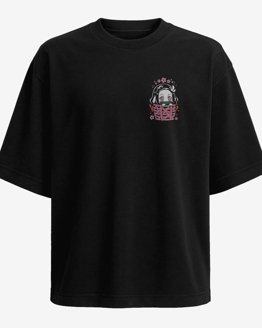 Polera Oversize Nezuko de Bolsillo