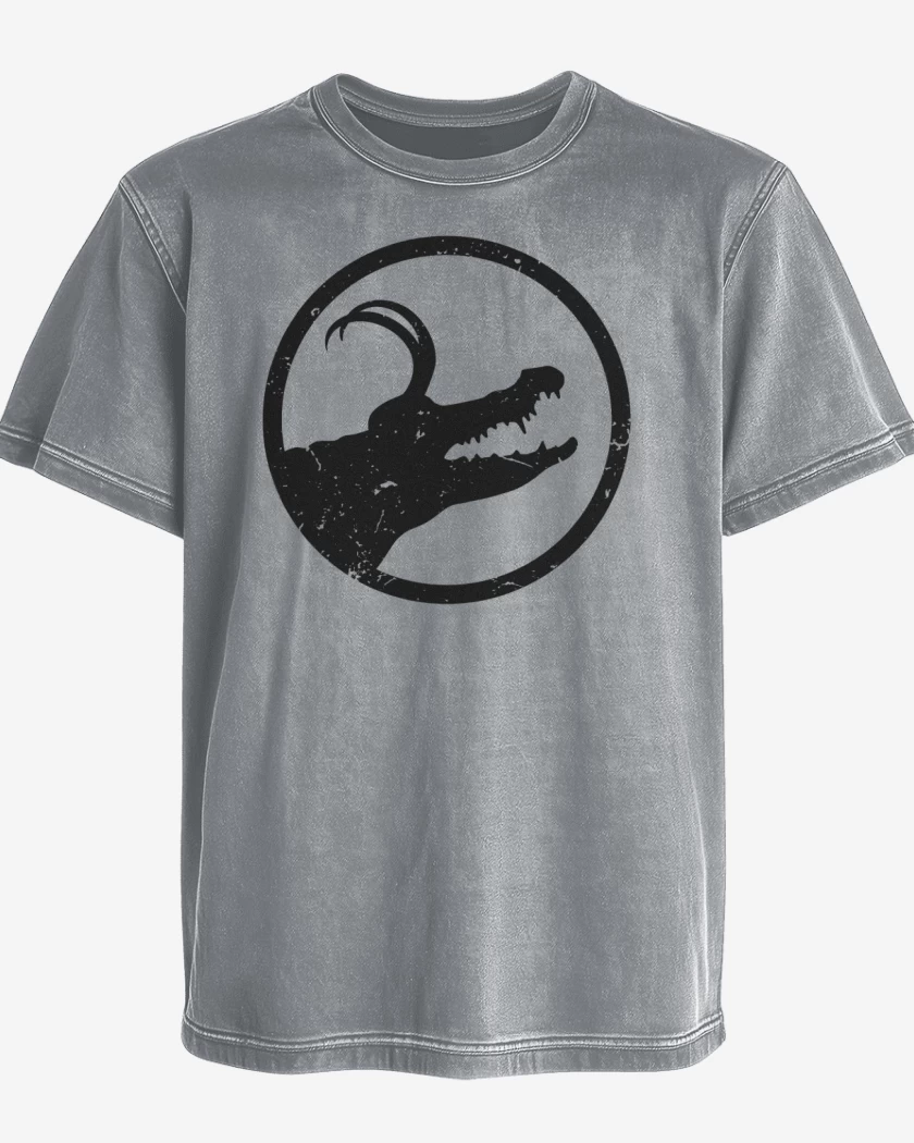 Polera desgastada Loki cocodrilo