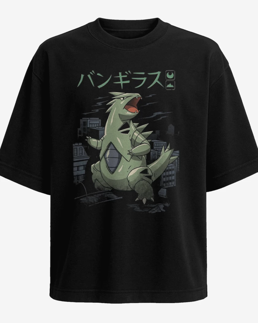 Polera Oversize Negro de Tyranitar
