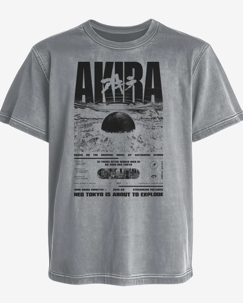 Polera desgastada Akira Movie