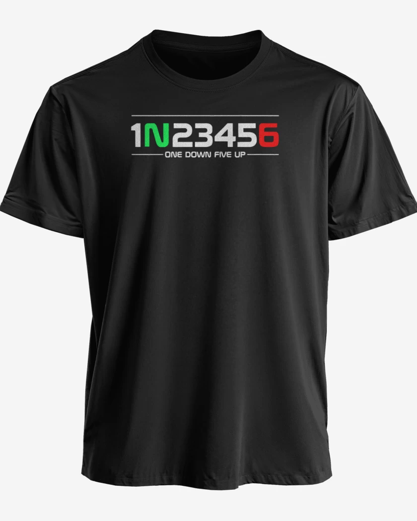 Polera premium Negro de One down Five up