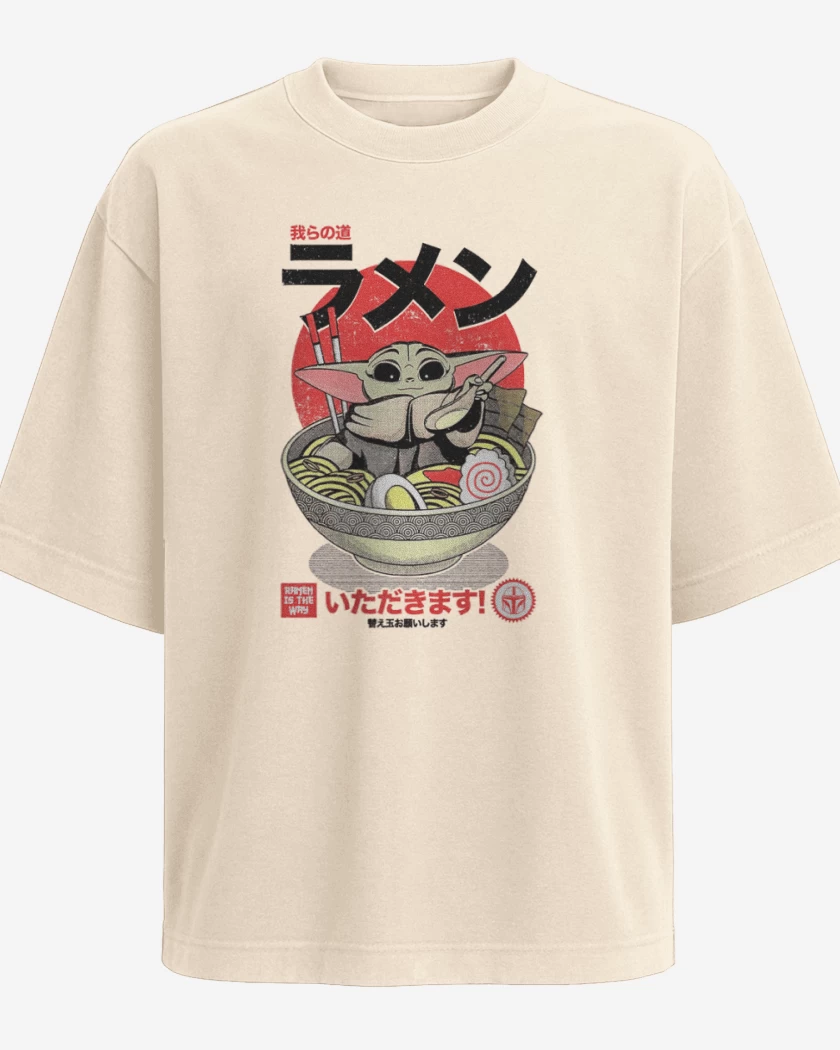 Polera Oversize Beige de Ramen Grogu