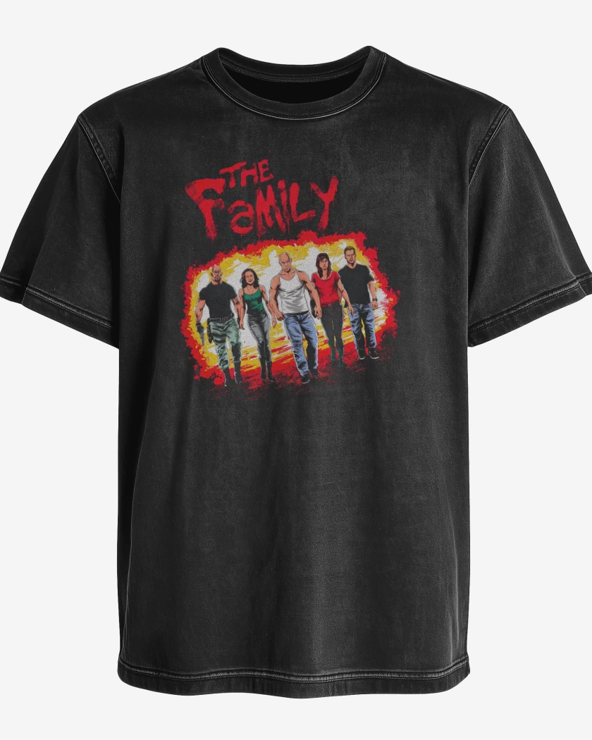 Polera desgastada La Familia