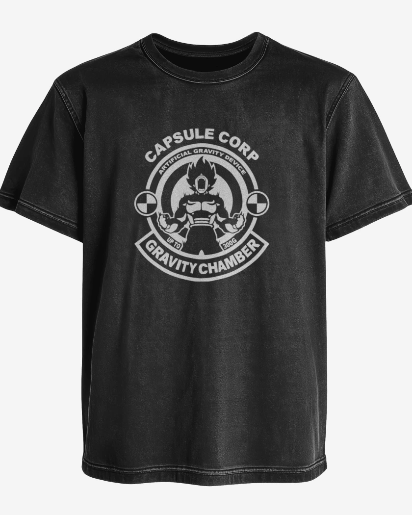 Polera desgastada Negro de Capsule Corp. Gravity Chamber