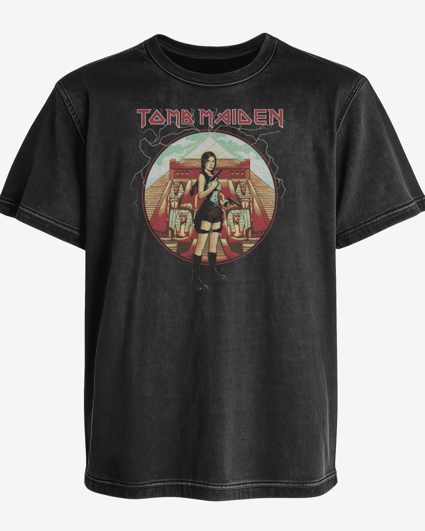 Polera desgastada Negro de Tomb Maiden