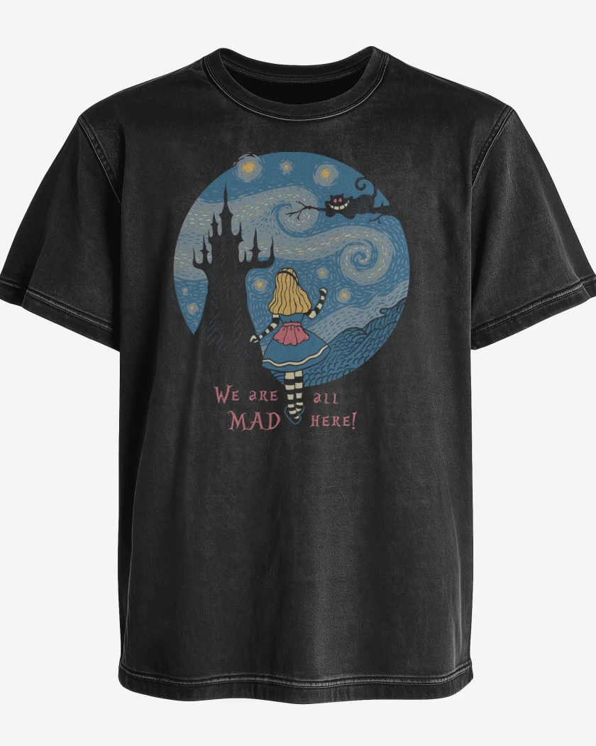 Polera desgastada Negro de We Are All Mad Here!