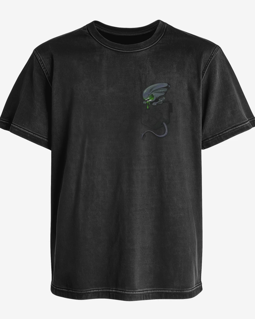 Polera desgastada Alien bolsillo