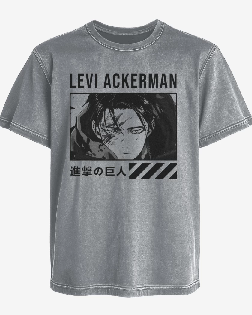 Polera desgastada Levi Ackerman