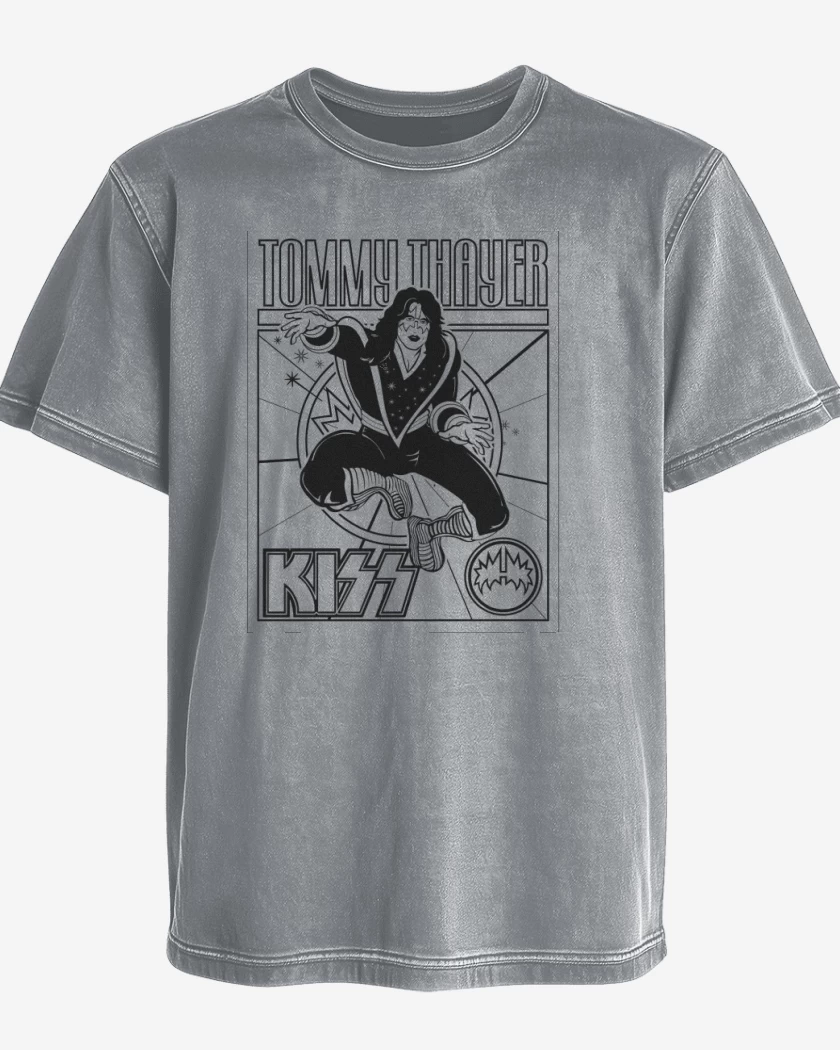 Polera desgastada Tommy thayer