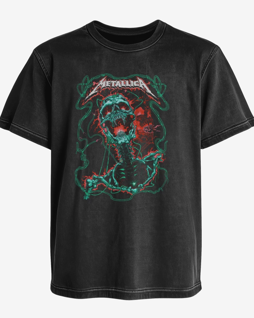 Polera desgastada Metallicaa