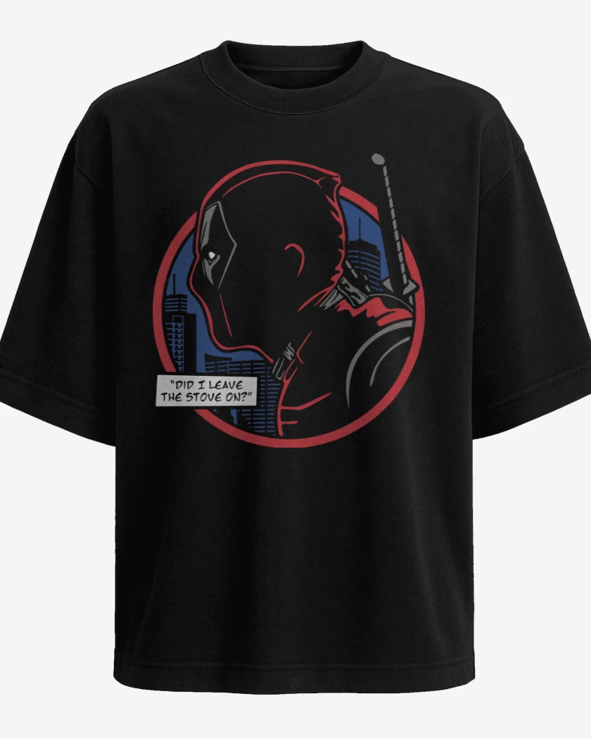Polera Oversize Negro de Perfil