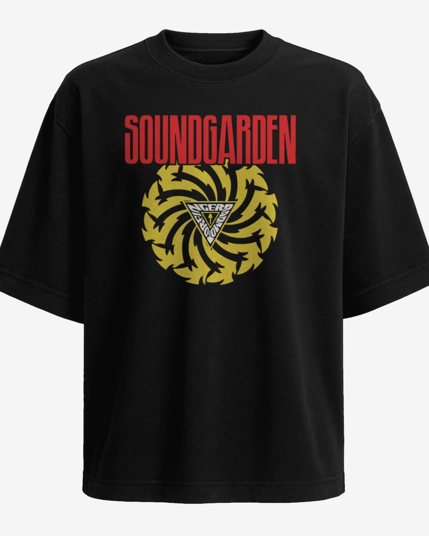 Polera Oversize Negro de Badmotorfinger
