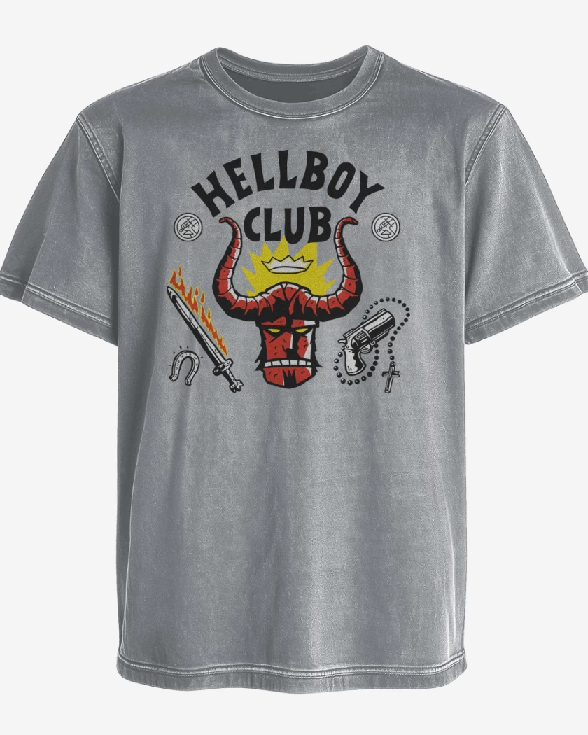 Polera desgastada Hellboy Club
