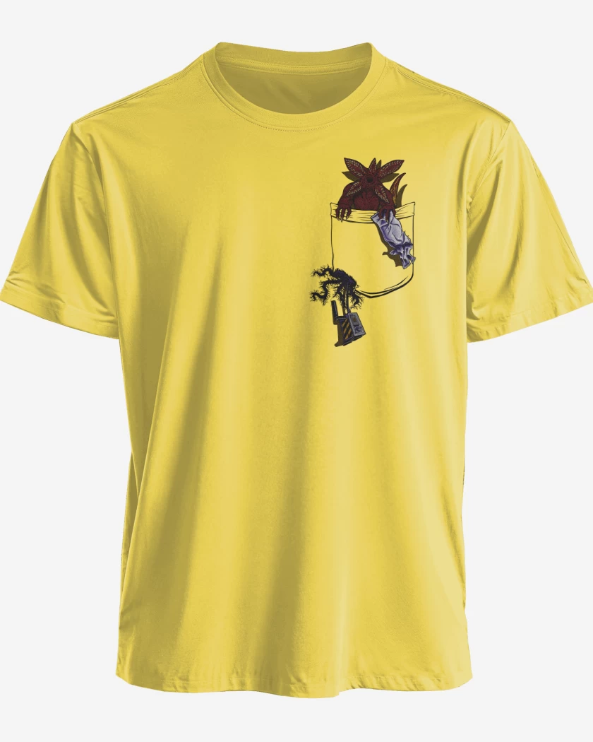 Polera Demogorgon de Bolsillo