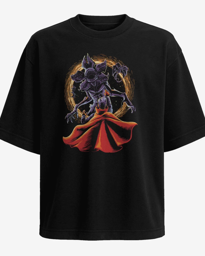 Polera Oversize Negro de Stranger Doctor