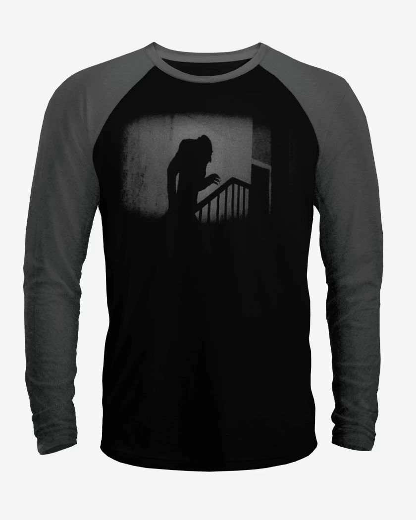 Polera Raglan Nosferatu