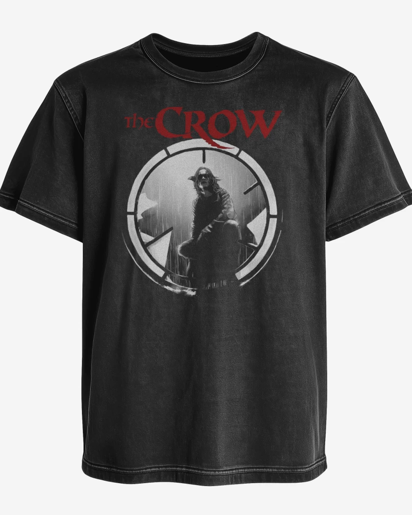 Polera desgastada La Leyenda del Cuervo