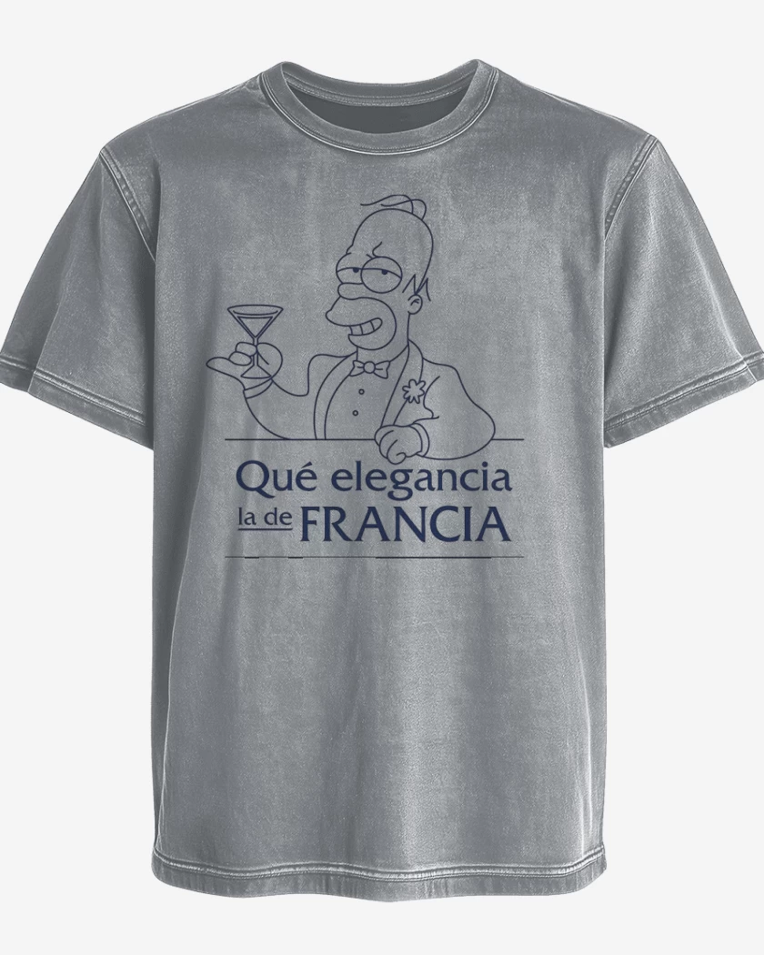 Polera desgastada Qué elegancia la de Francia