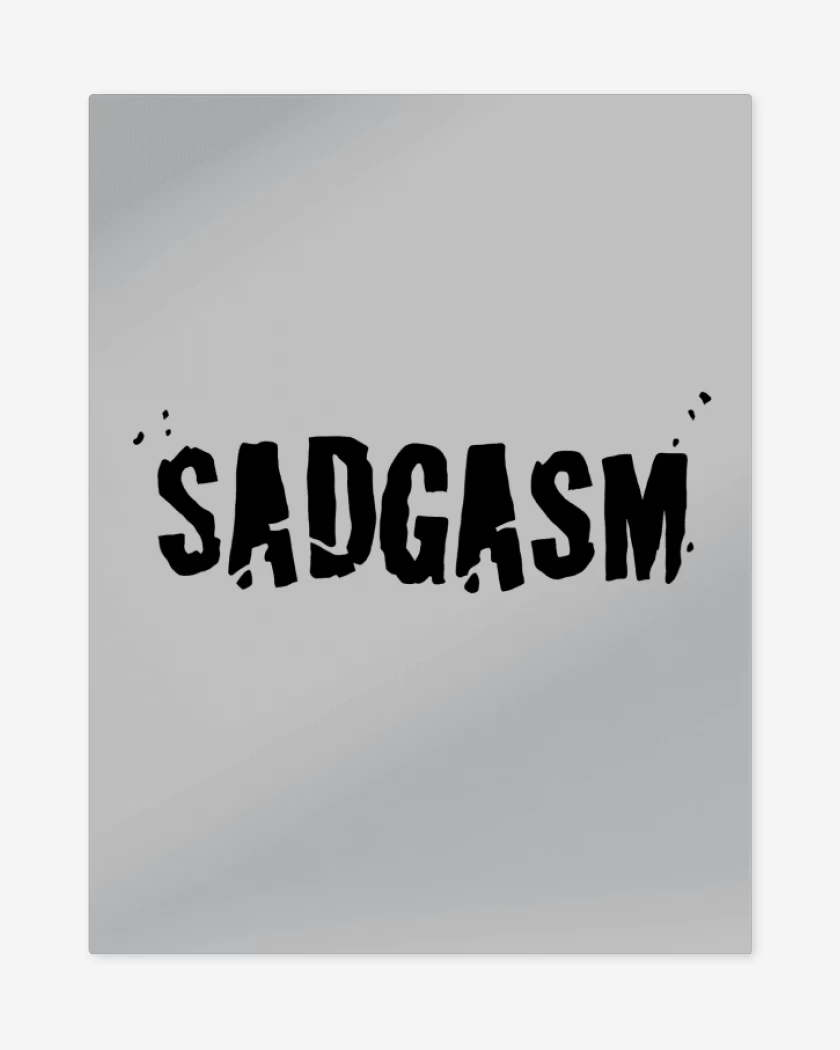 Print metalico Gris Melange de Sadgasm Logo