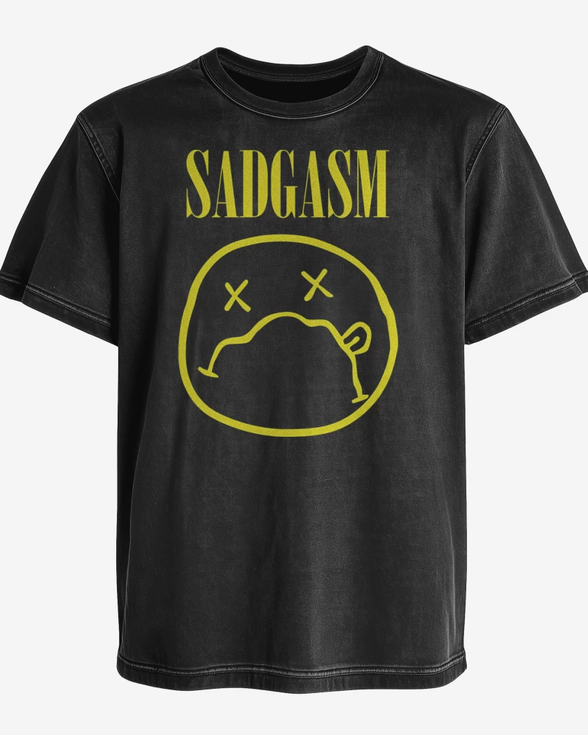 Polera desgastada Sadgasmo