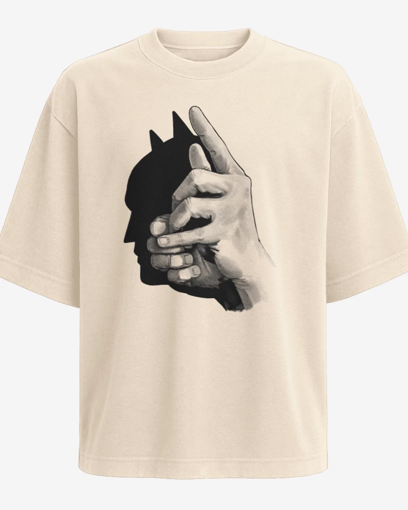 Polera Oversize Silueta del Murciélago
