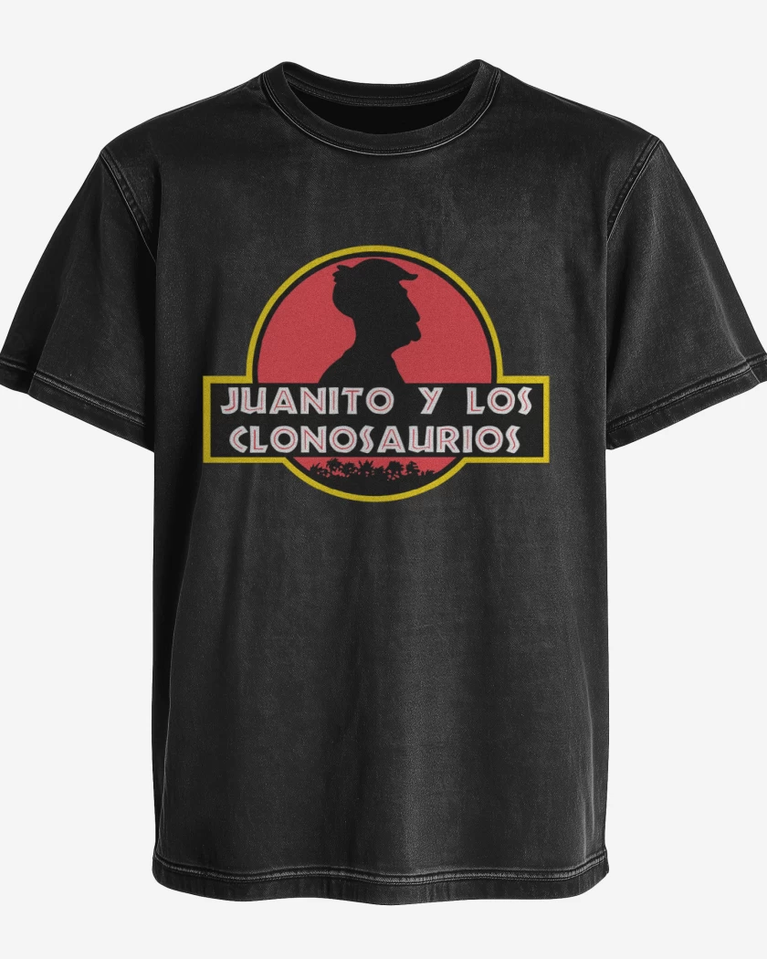 Polera desgastada Juanito y los clonosaurios