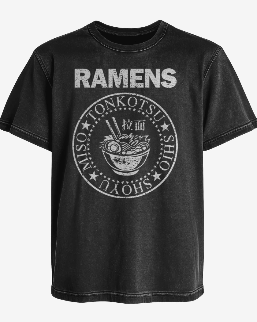 Polera desgastada Ramens