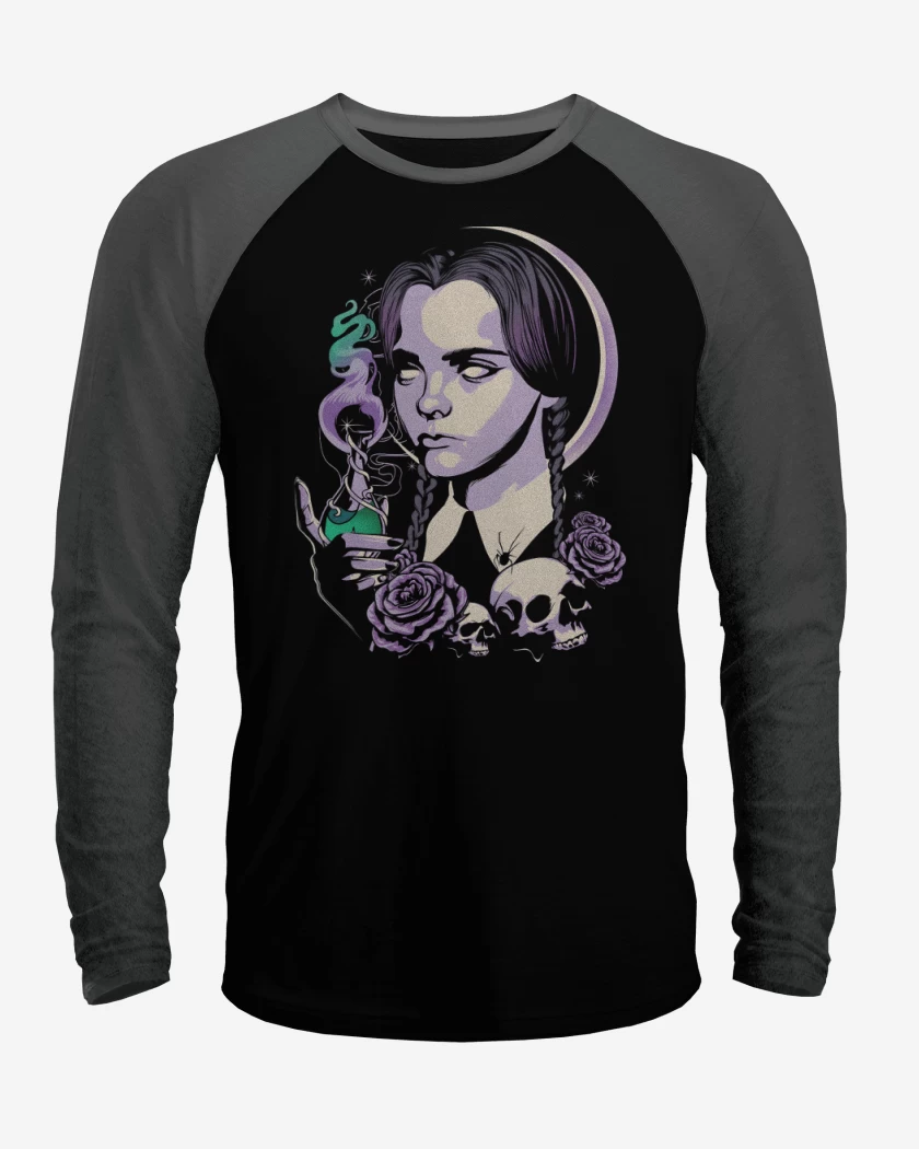 Polera Raglan Merlina Miercoles