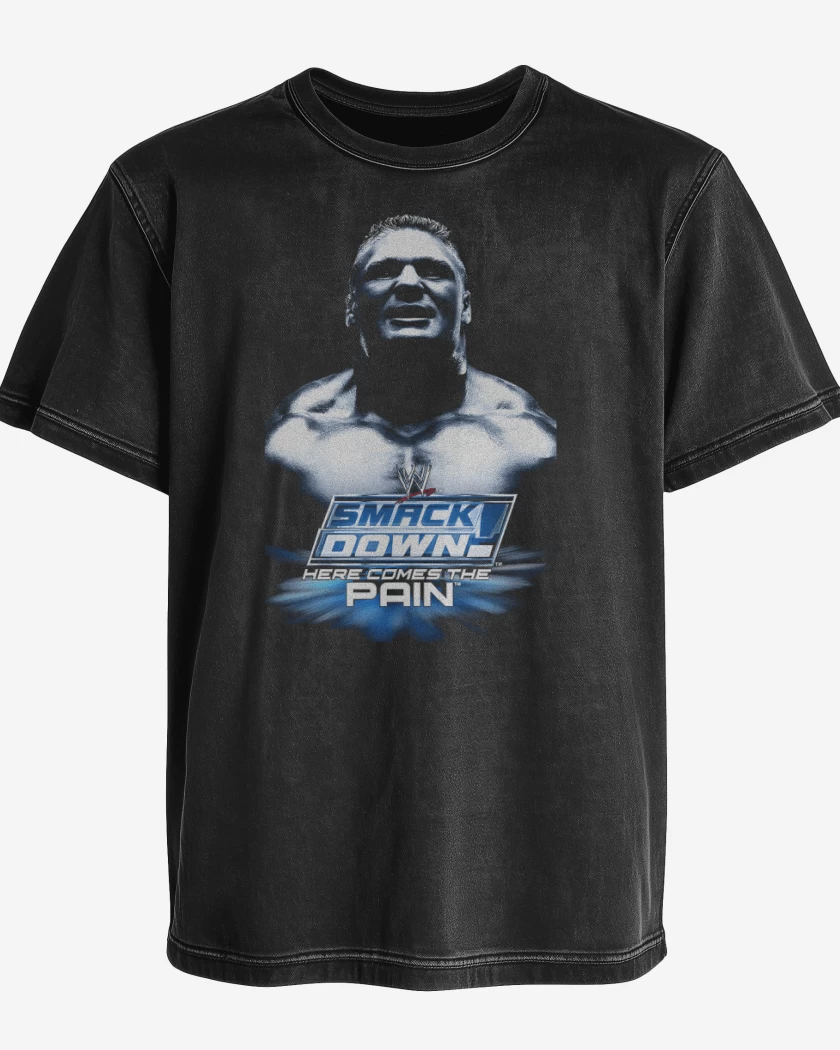 Polera desgastada Here Comes The Pain