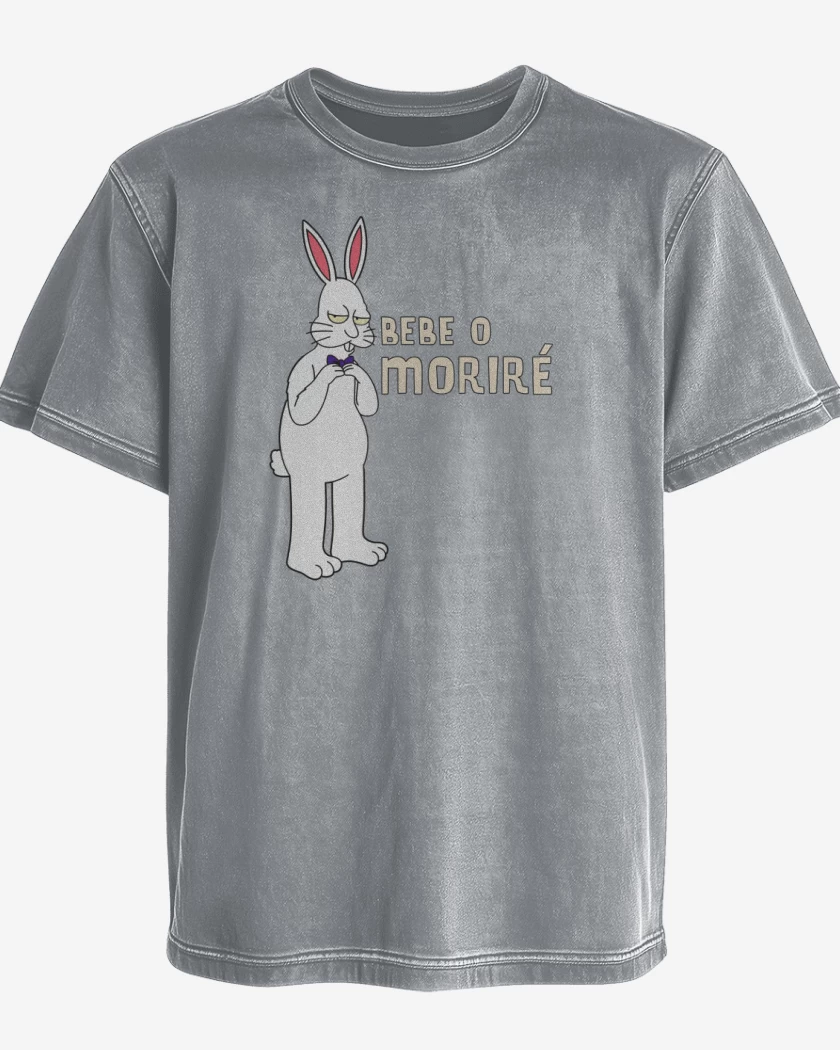 Polera desgastada Bebe o moriré